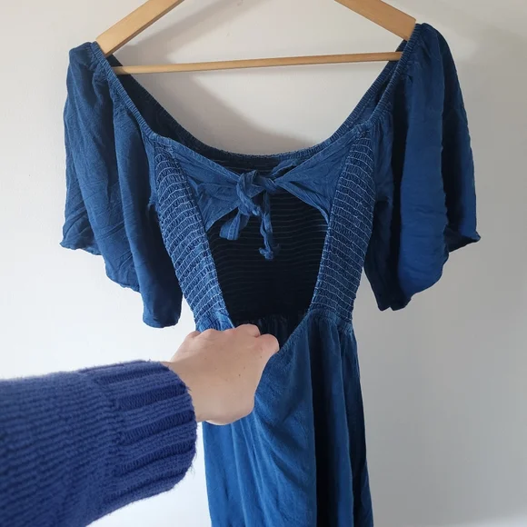 ⭐️ New Listing ⭐️ Natura Shirred Mini Dress with Bow in Blue - Picture 9 of 15